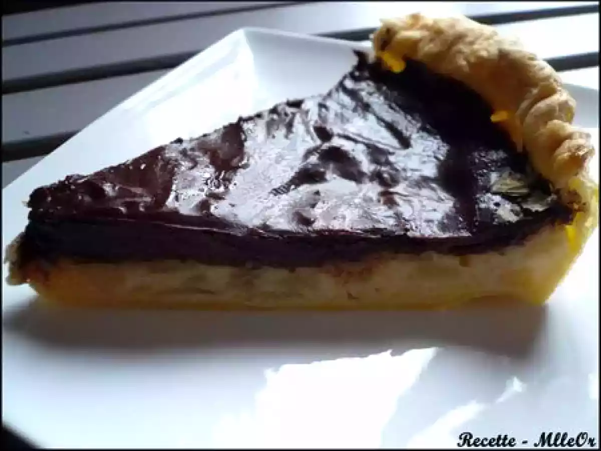 Tarte poires coulis de chocolat