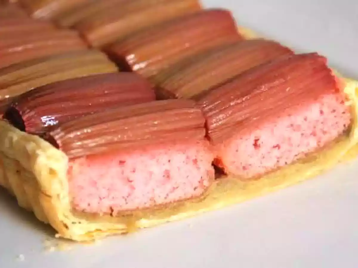 Tarte rhubarbe biscuits roses
