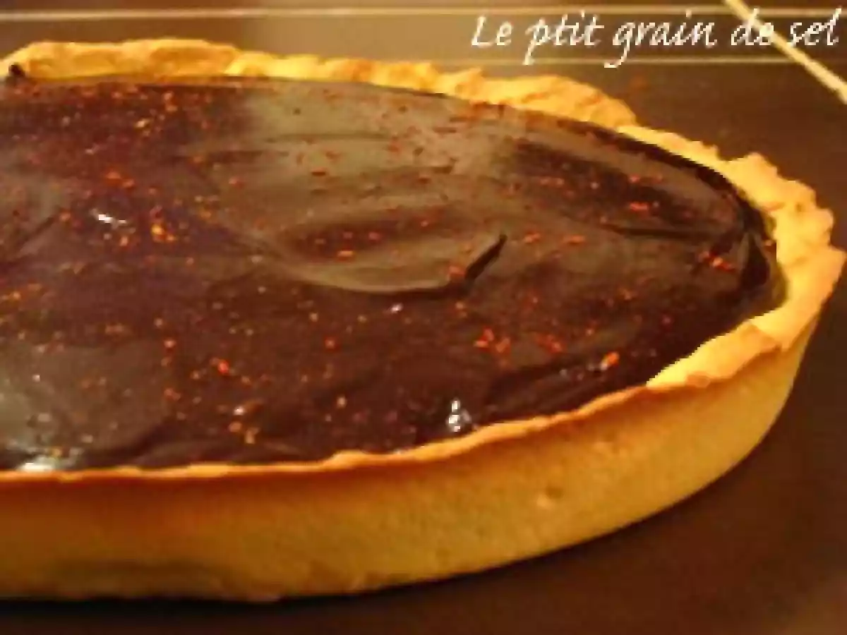 Tarte sablée au chocolat noir et piment d'espelette