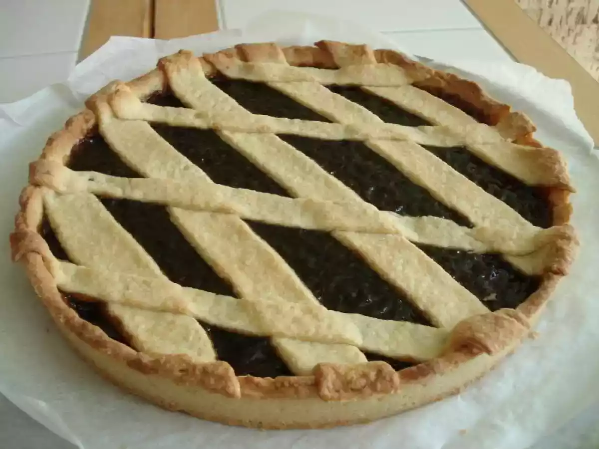 Tarte sablée aux pruneaux.