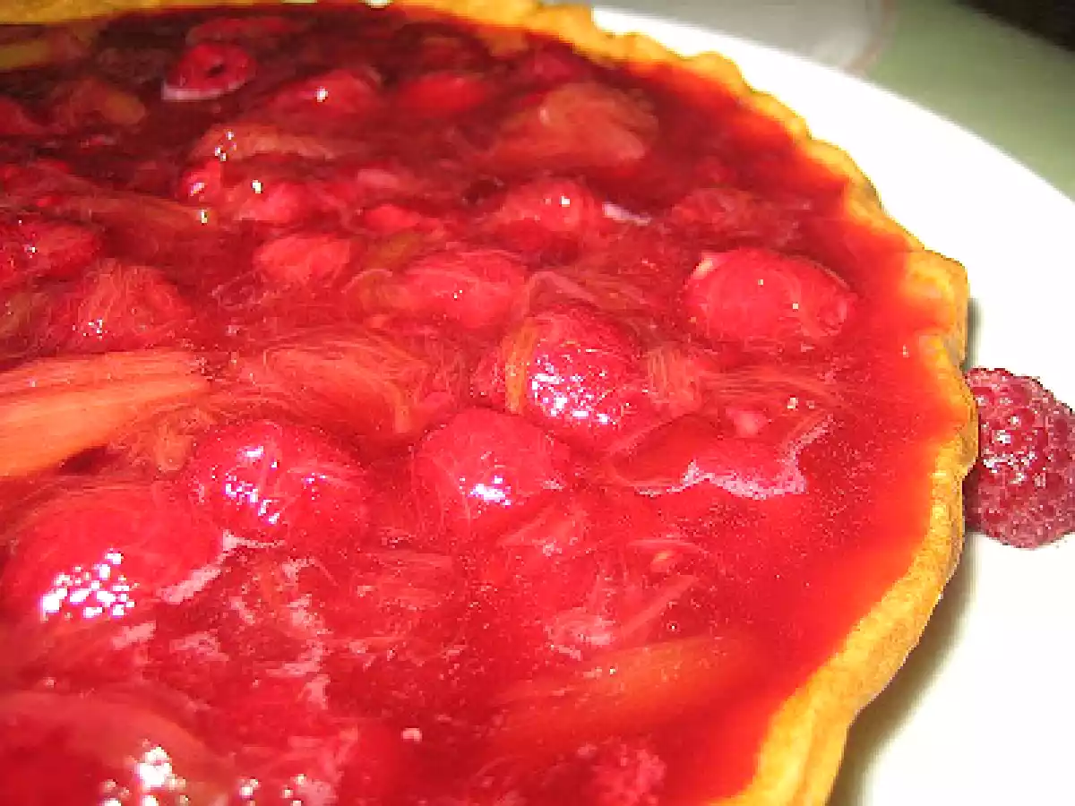 Tarte sablée rhubarbe-framboises!!!