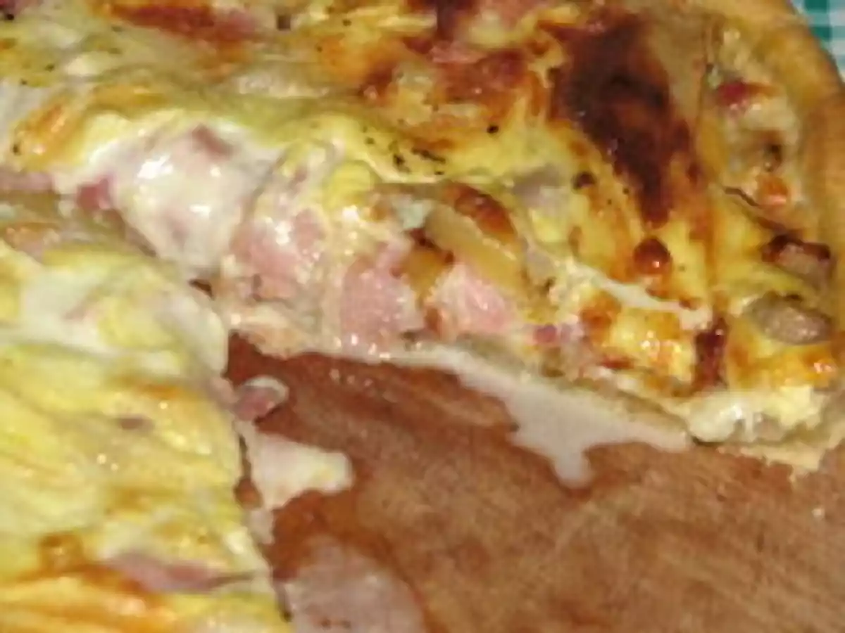 Tarte savoyarde et sa salade aux tomates confites - photo 3