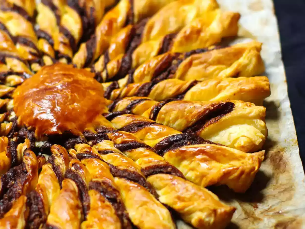 Tarte soleil noisettes et praliné