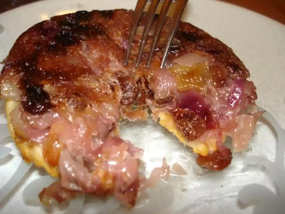 Tarte tatin aux oignons et aux raisins - photo 2