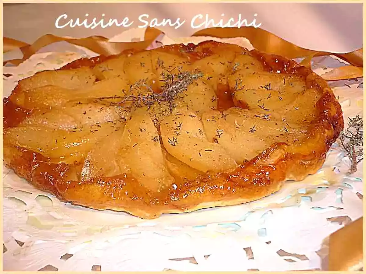 Tarte tatin épicée aux poires et thym