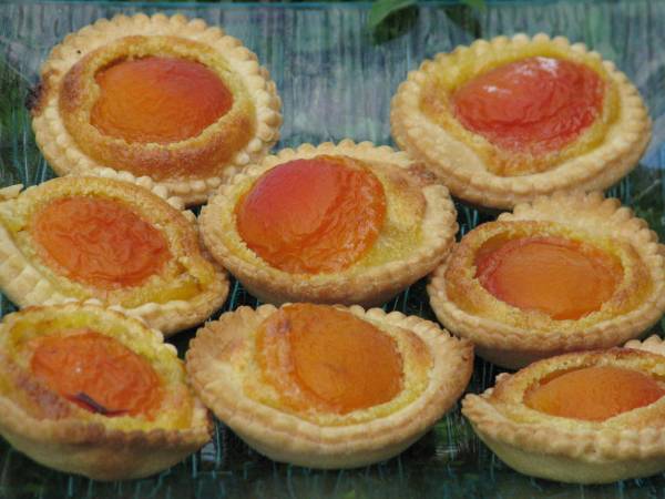 Tartelettes à l'abricot à la poudre d'amandes