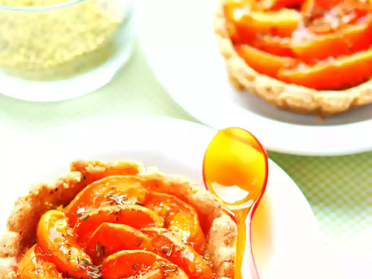 Tartelettes aux abricots, thym & pistache - photo 2