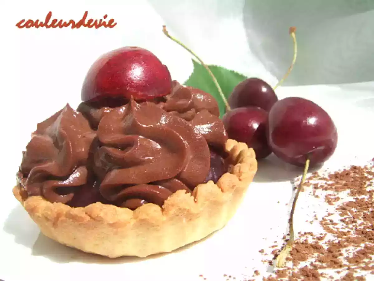 Tartelettes aux cerises et mousse mascarpone-chocolat