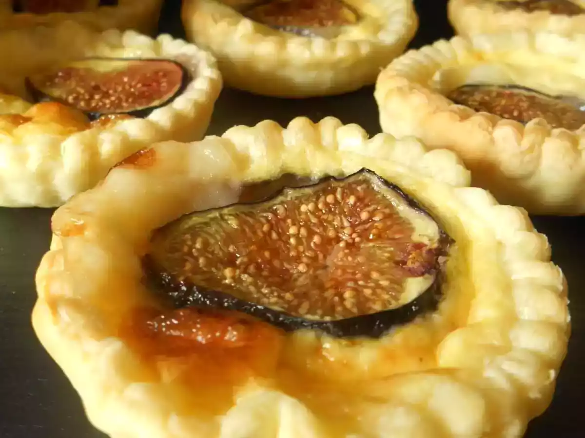 TARTELETTES CHÈVRE & FIGUE