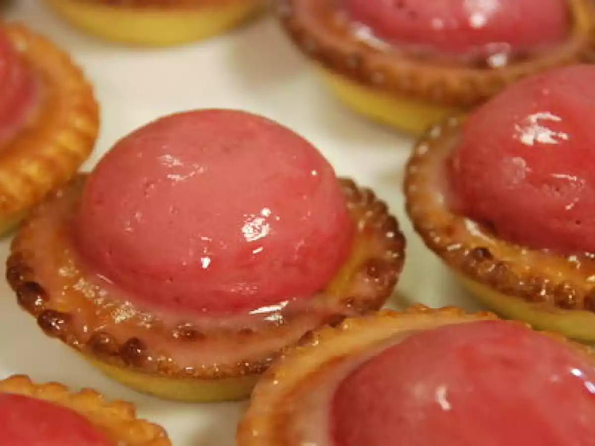 Tartelettes crème d'amandes, framboises cf Christophe Felder