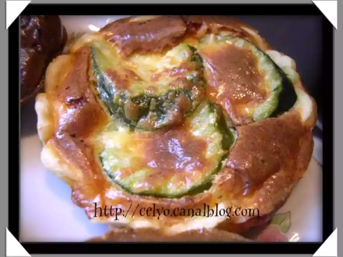 Tartelettes croquantes aux courgettes & parmesan
