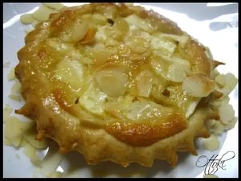 Tartelettes feuilletées à la pomme et crème d'amande