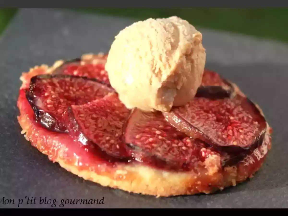 Tartelettes fines à la figue fraiche et au miel