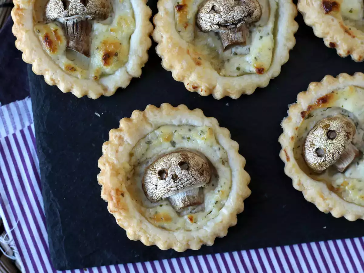 Tartelettes pour Halloween aux champignons et fromage ail et fines herbes - photo 3
