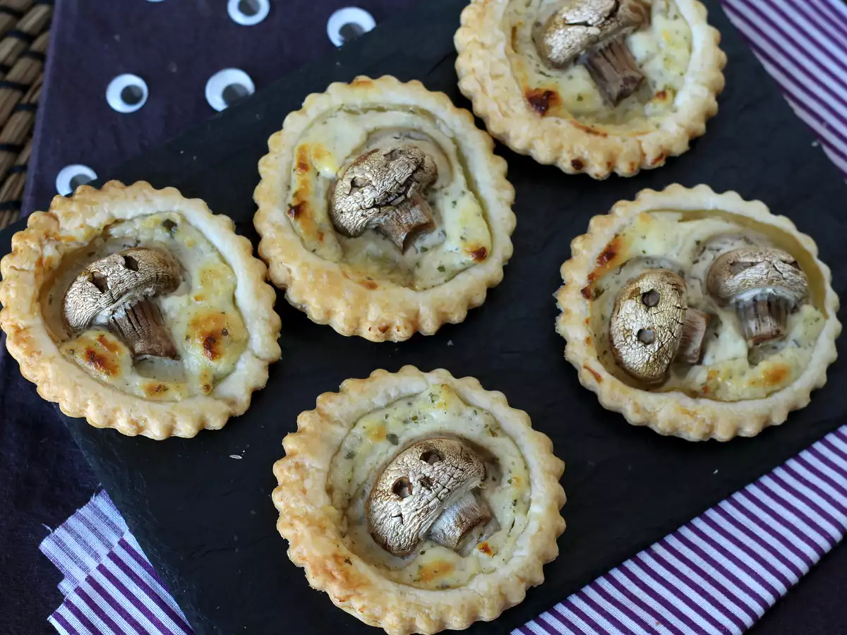 Tartelettes pour Halloween aux champignons et fromage ail et fines herbes - photo 5