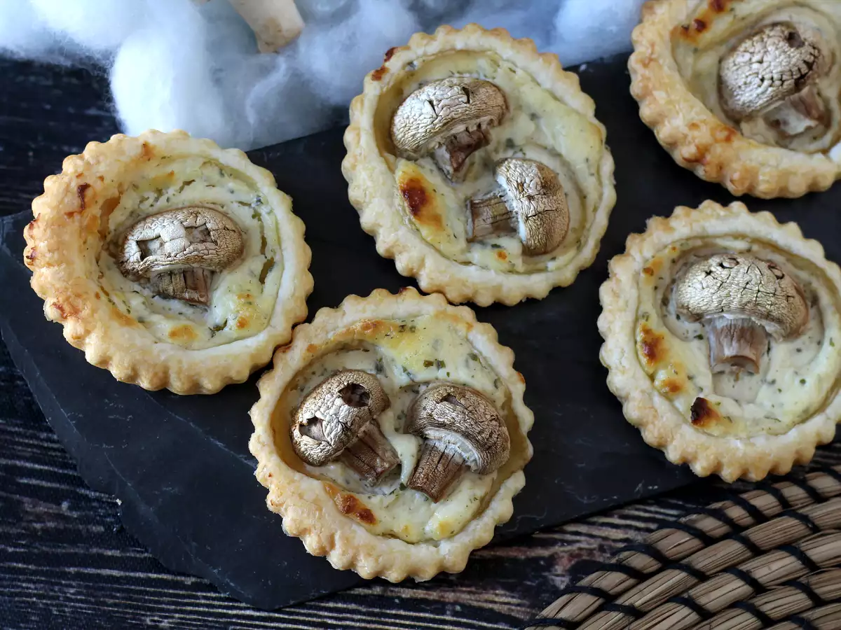 Tartelettes pour Halloween aux champignons et fromage ail et fines herbes - photo 7