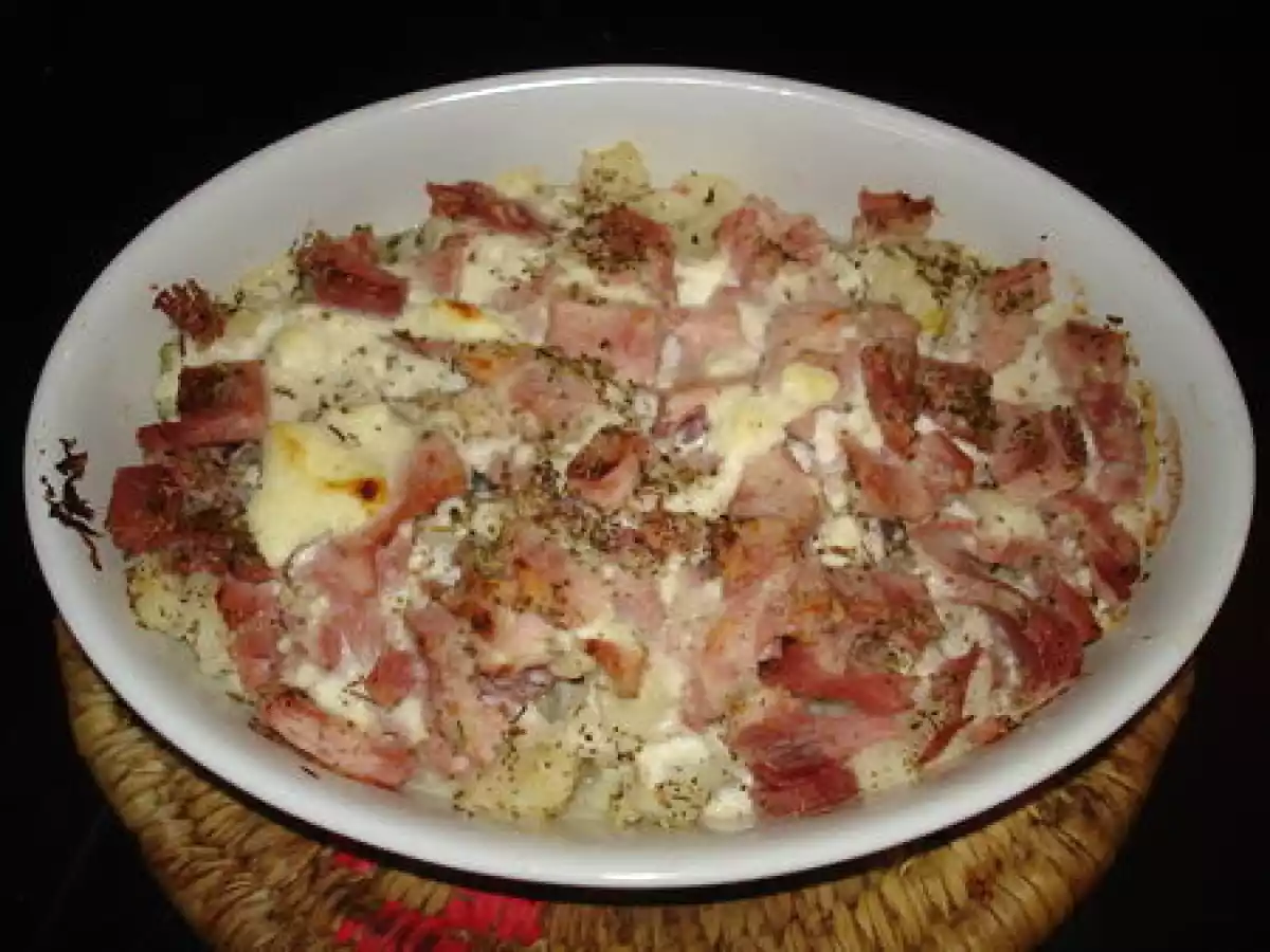 Tartichouchèvre ou quand un gratin de chou fleur rencontre du chèvre et du jambon