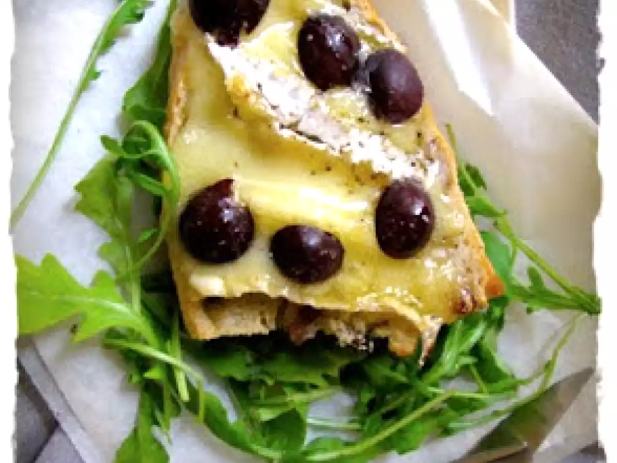 Tartine Brie de Meaux, Muscat et Miel de MOntagne
