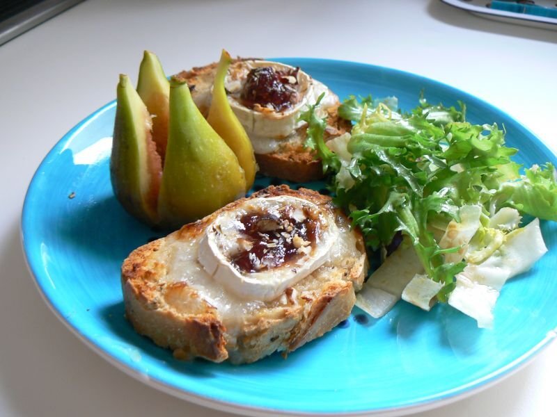 Tartine de chèvre chaud à la figue Recette Ptitchef