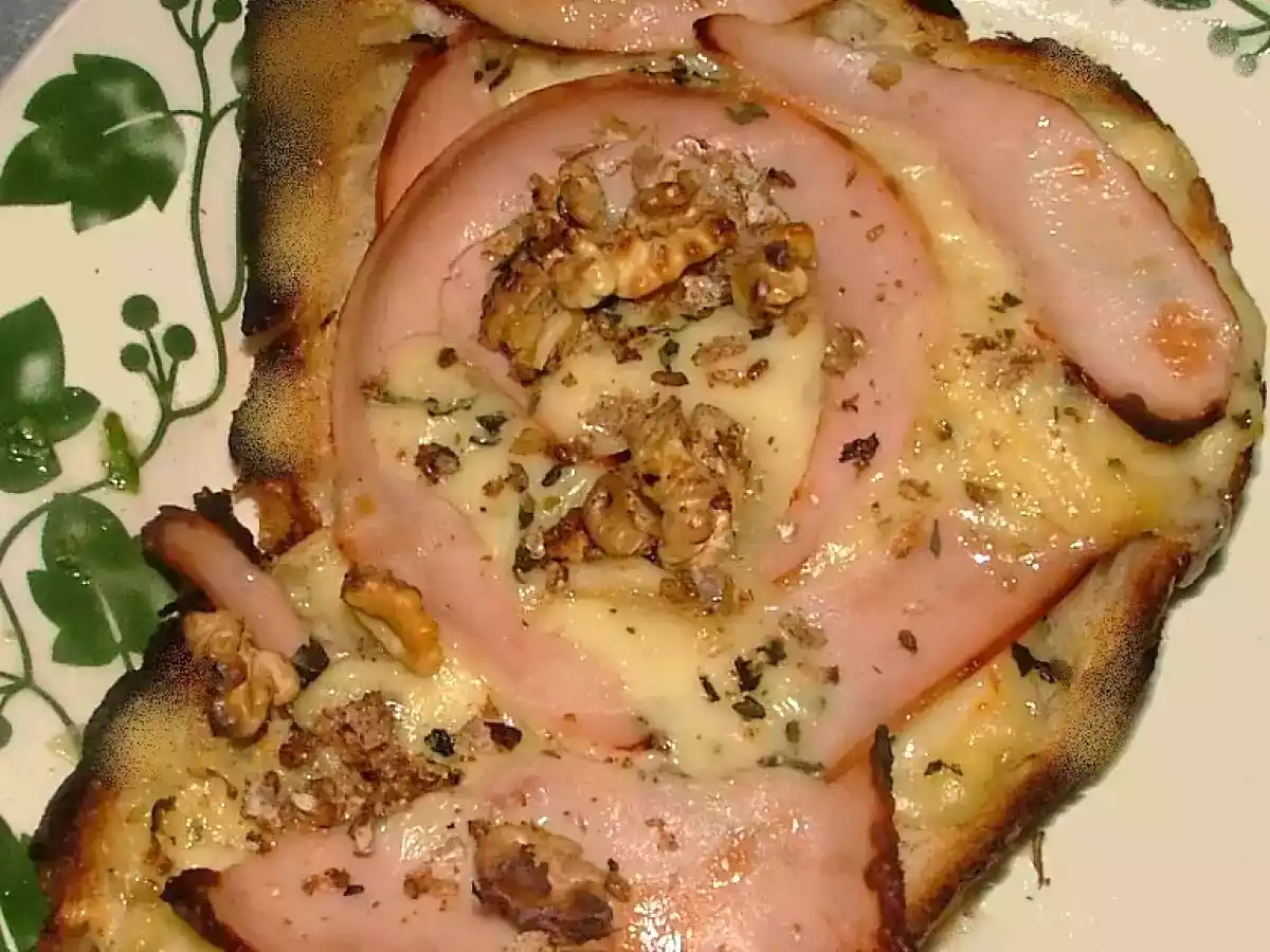 Tartine de raclette allégée à la cancoillotte et blanc de dinde