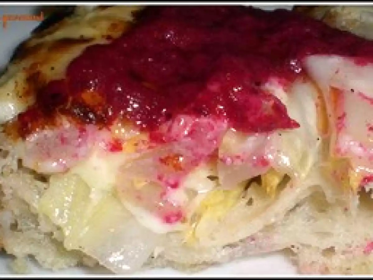 Tartine gratinée à l'endive et vacherin, vinaigrette de betterave - photo 2