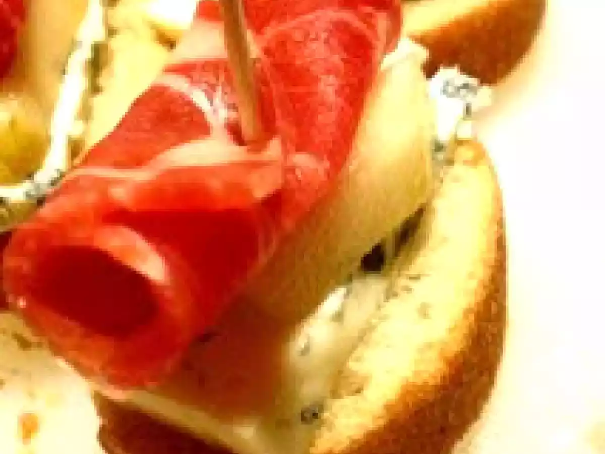 TARTINES à la fourme d'ambert_poire_coppa