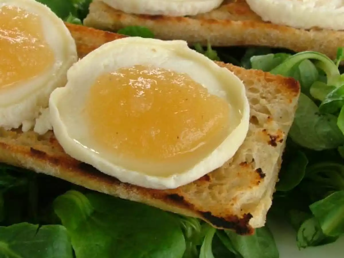 Tartines de chèvre chaud à la confiture... de pommes de terre