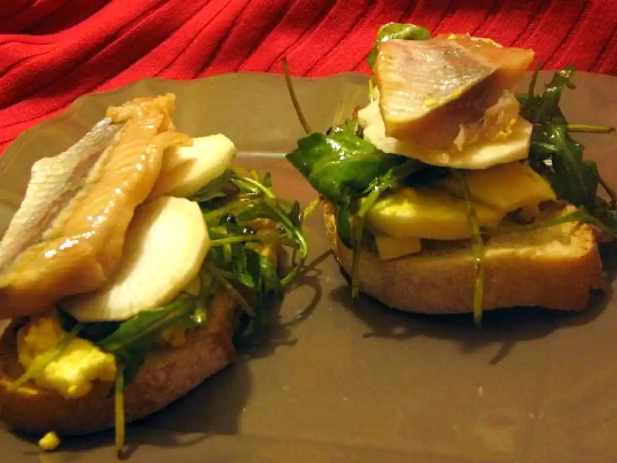 Tartines de poisson fumé