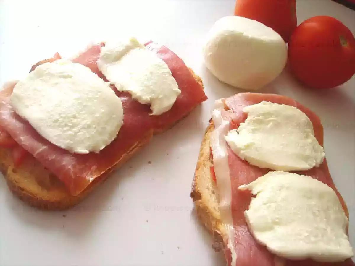 Tartines express jambon-mozzarella