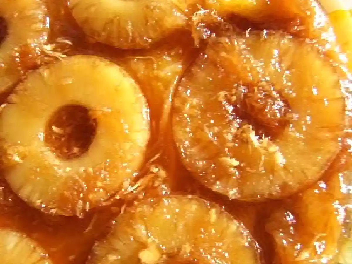 Tatin à l'ananas sirop d'érable et gingembre frais