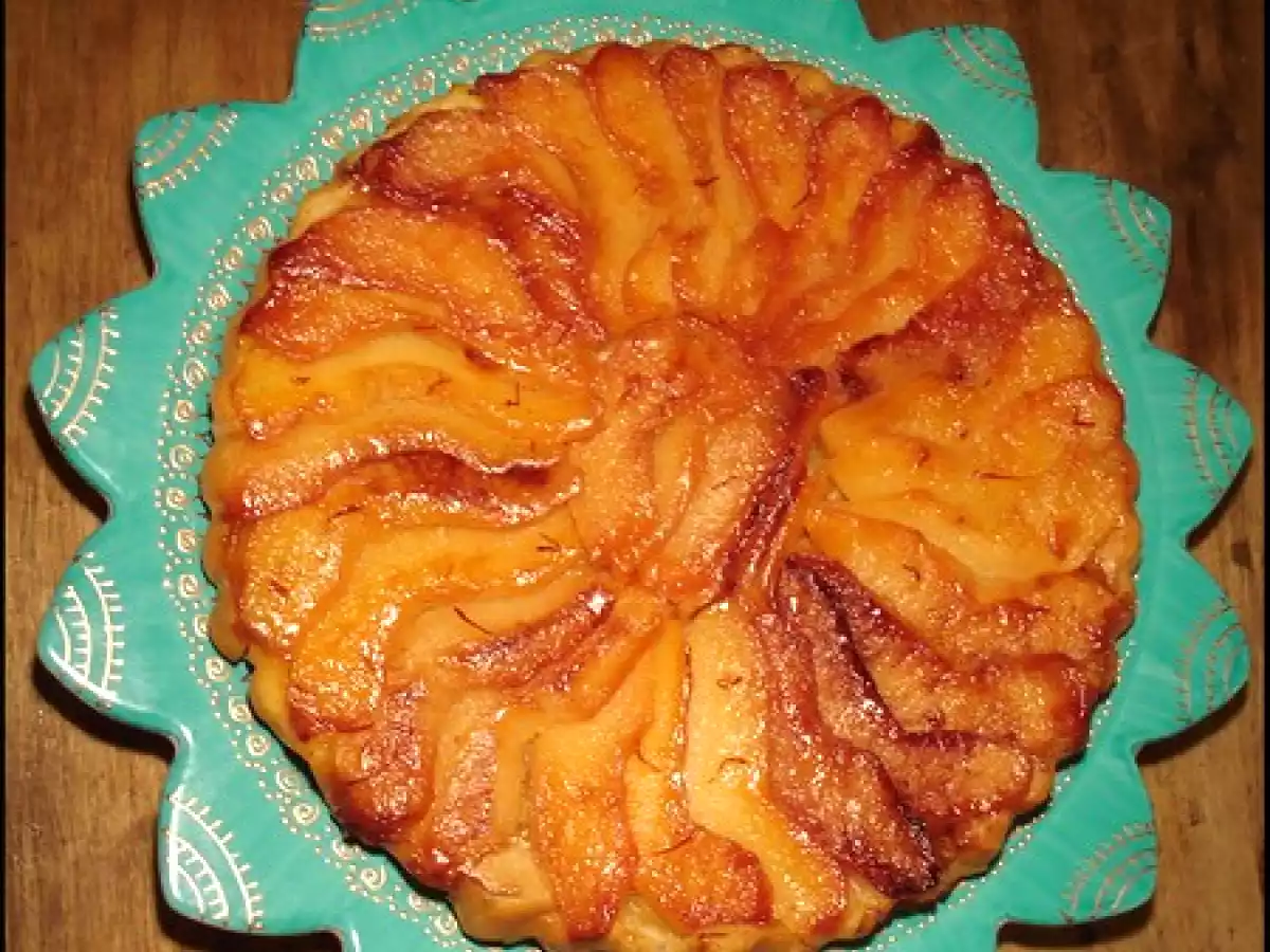 Tatin aux coings, au miel et au safran