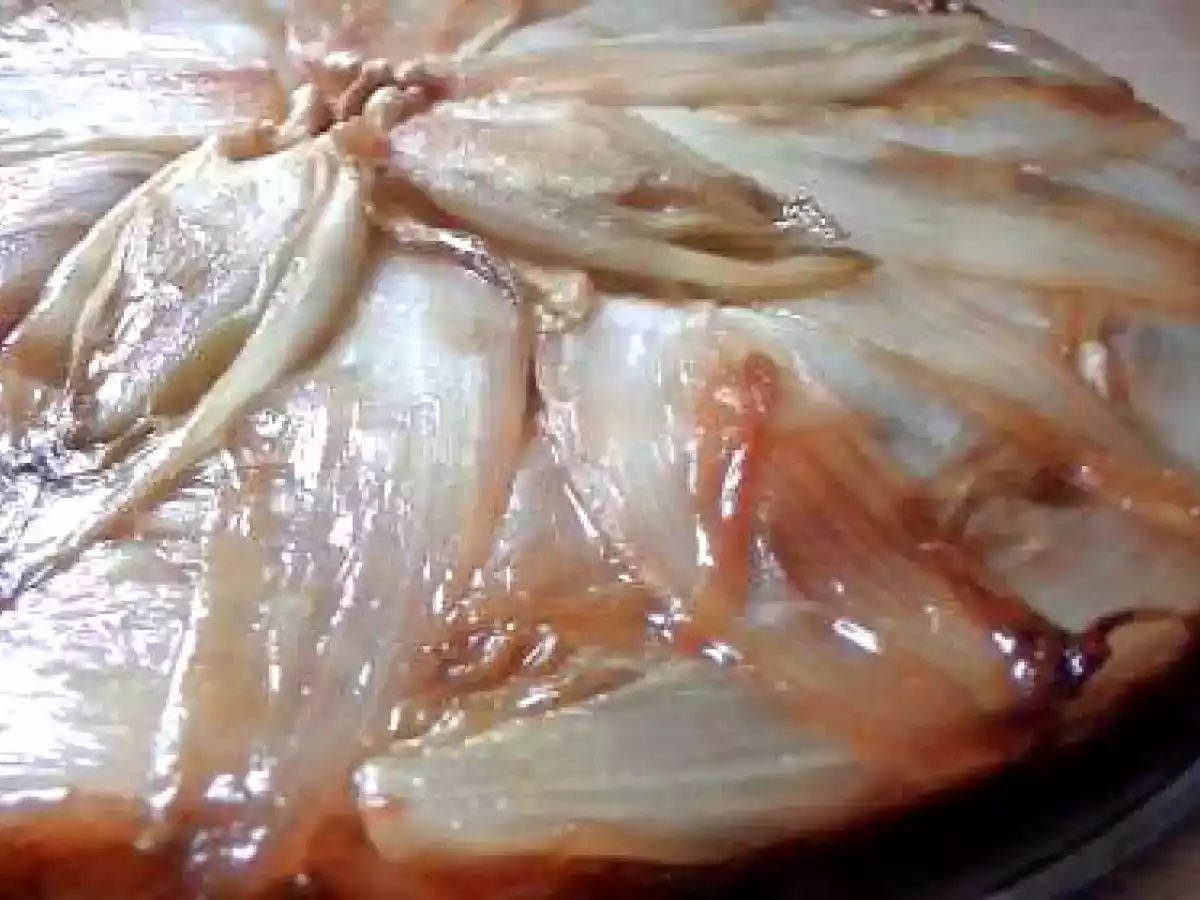 Tatin d'endives à la ricotta... raisins et noix
