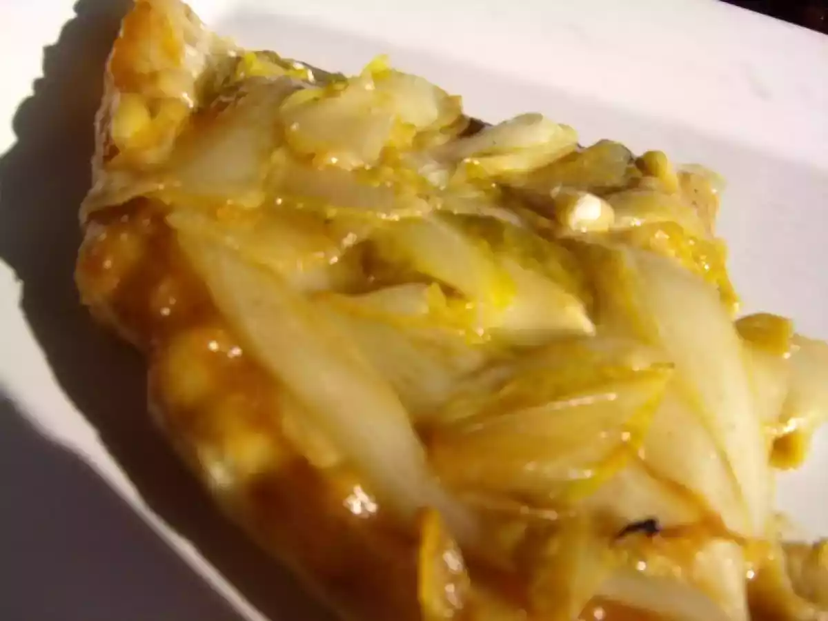 Tatin d'endives au chèvre et pignons de pin
