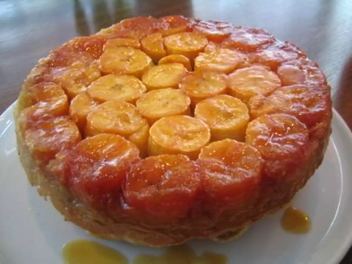 Tatin de banane, caramel et farce au rhum