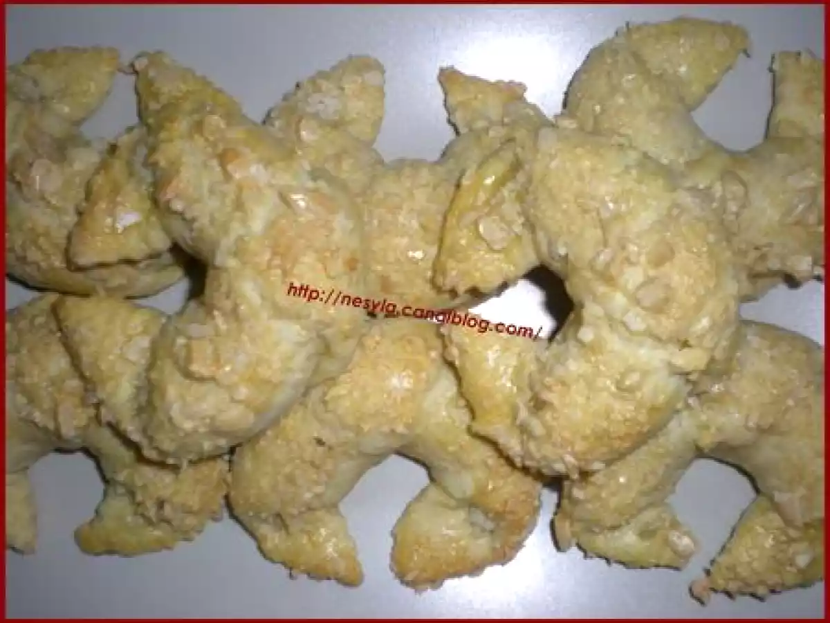 Tcharek el-Aryan/ Demie Lune aux Amandes