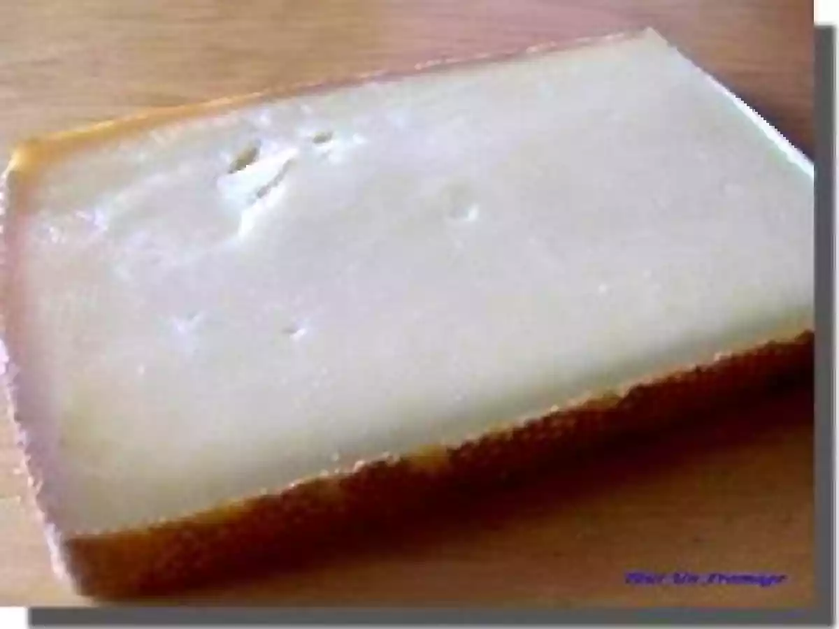 Terrine au Gruyère Suisse et au noix