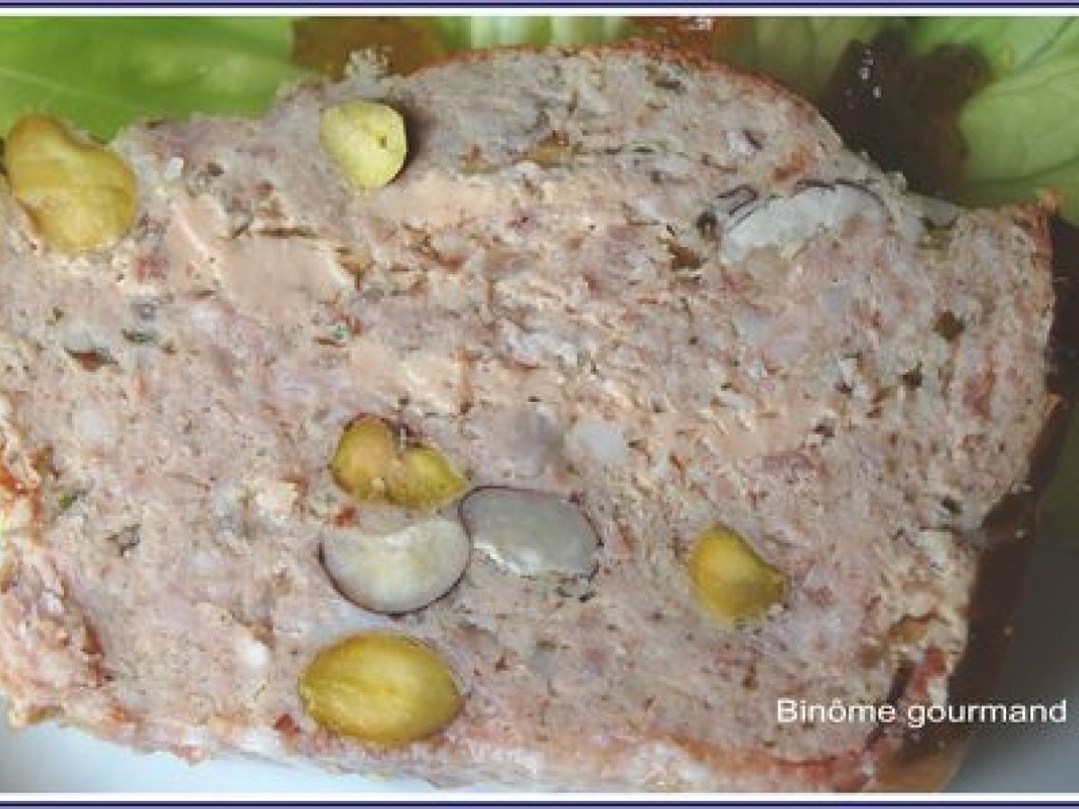 Terrine de campagne facile aux pistaches et aux noisettes Recette