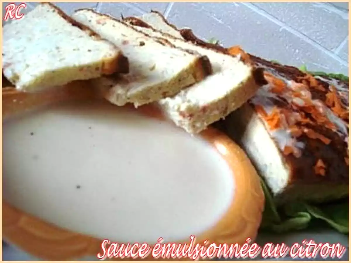 Terrine de crabe des neiges au poivre vert, sauce émulsionnée au citron - photo 3