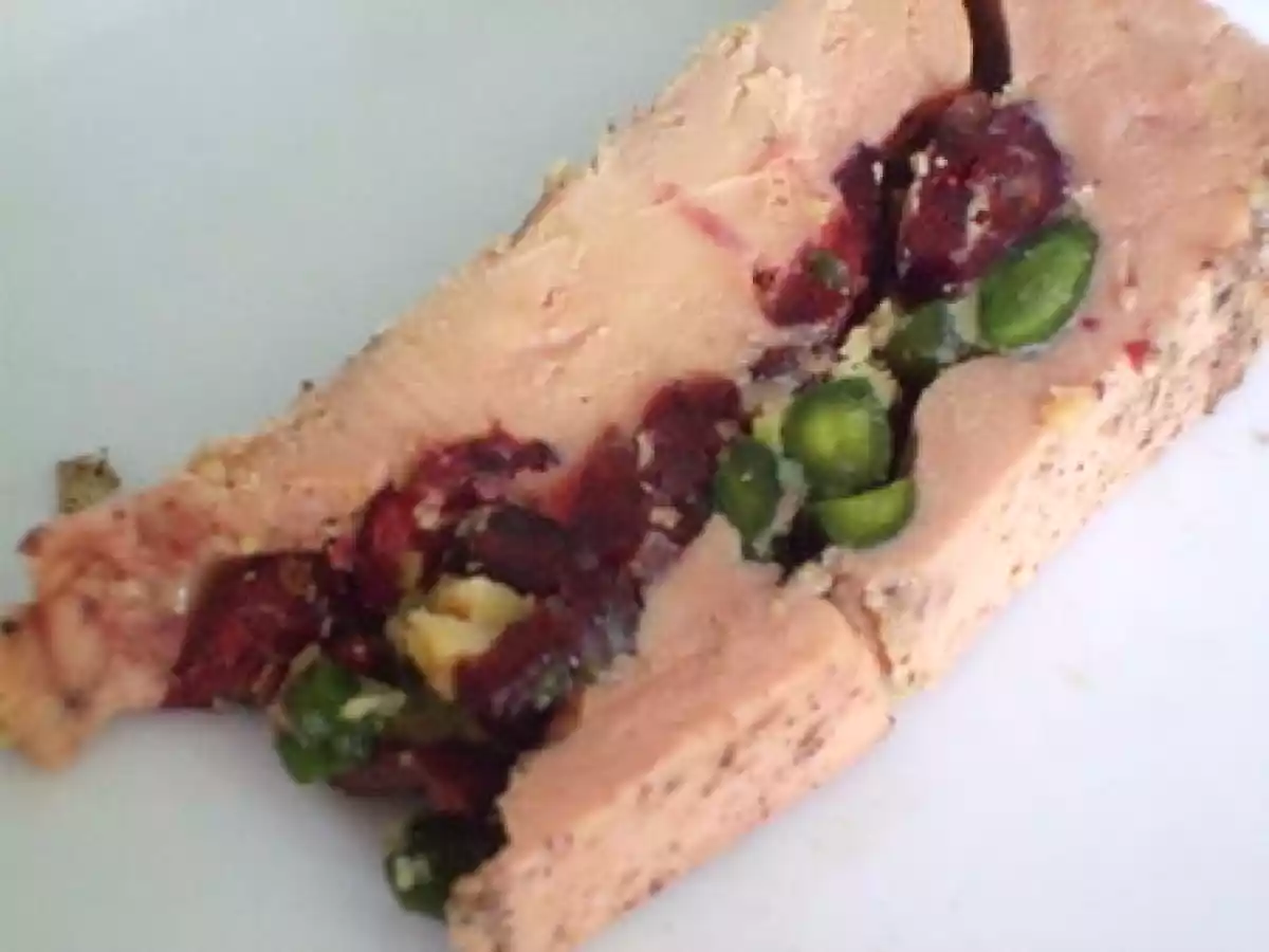 Terrine de foie gras aux cranberries