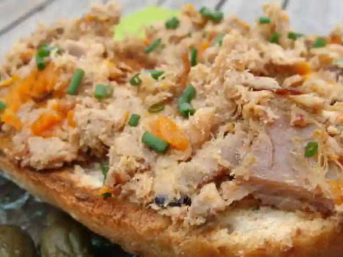 Terrine de lapin aux noisettes et magret fumé - photo 2