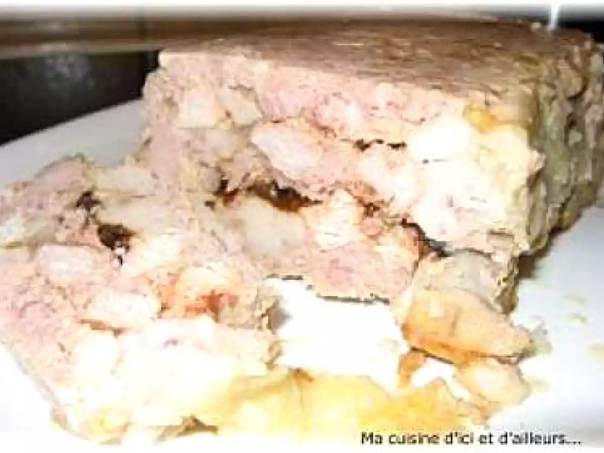 Terrine de lapin et pruneaux