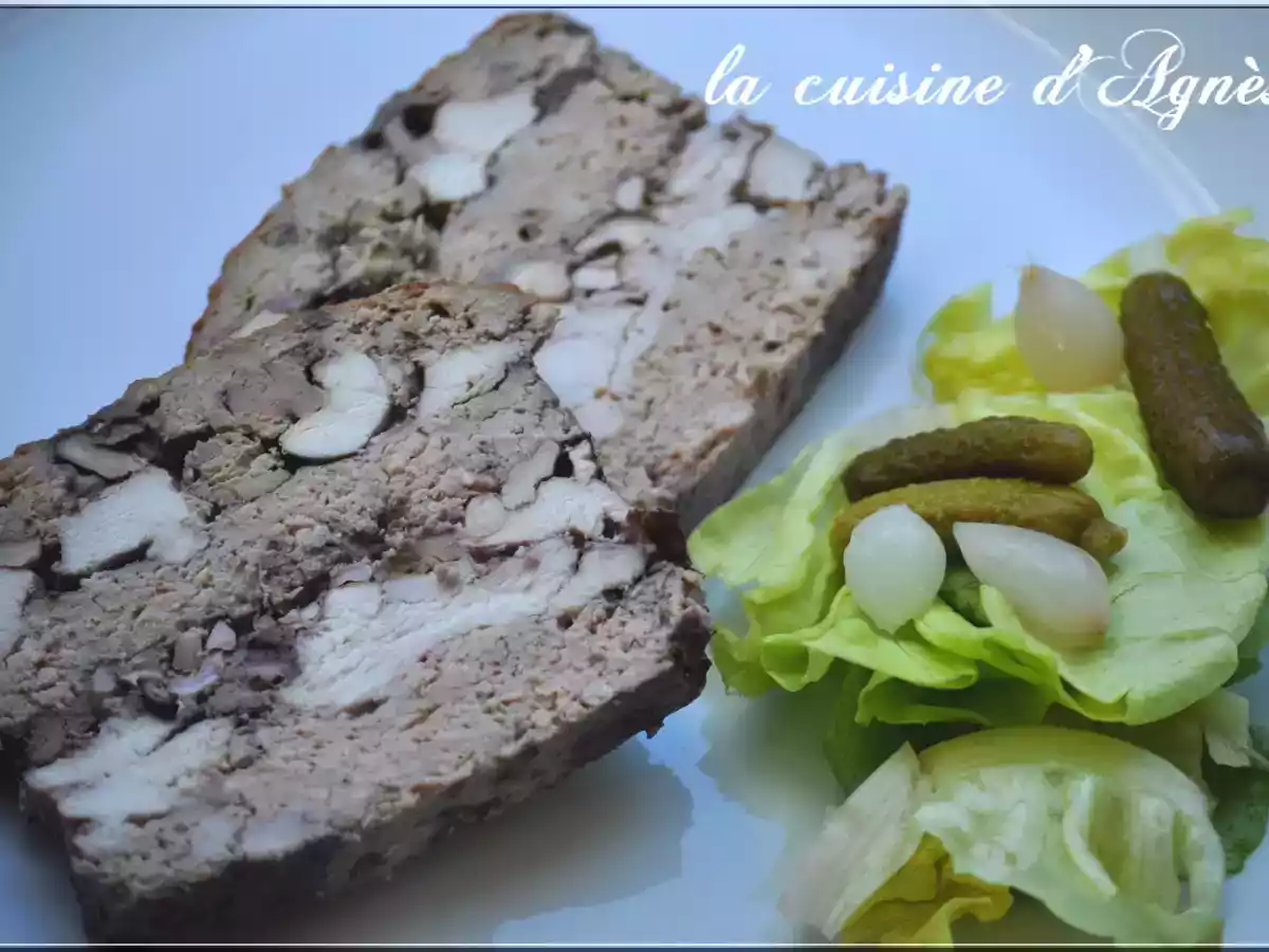 Terrine de poulet au noix