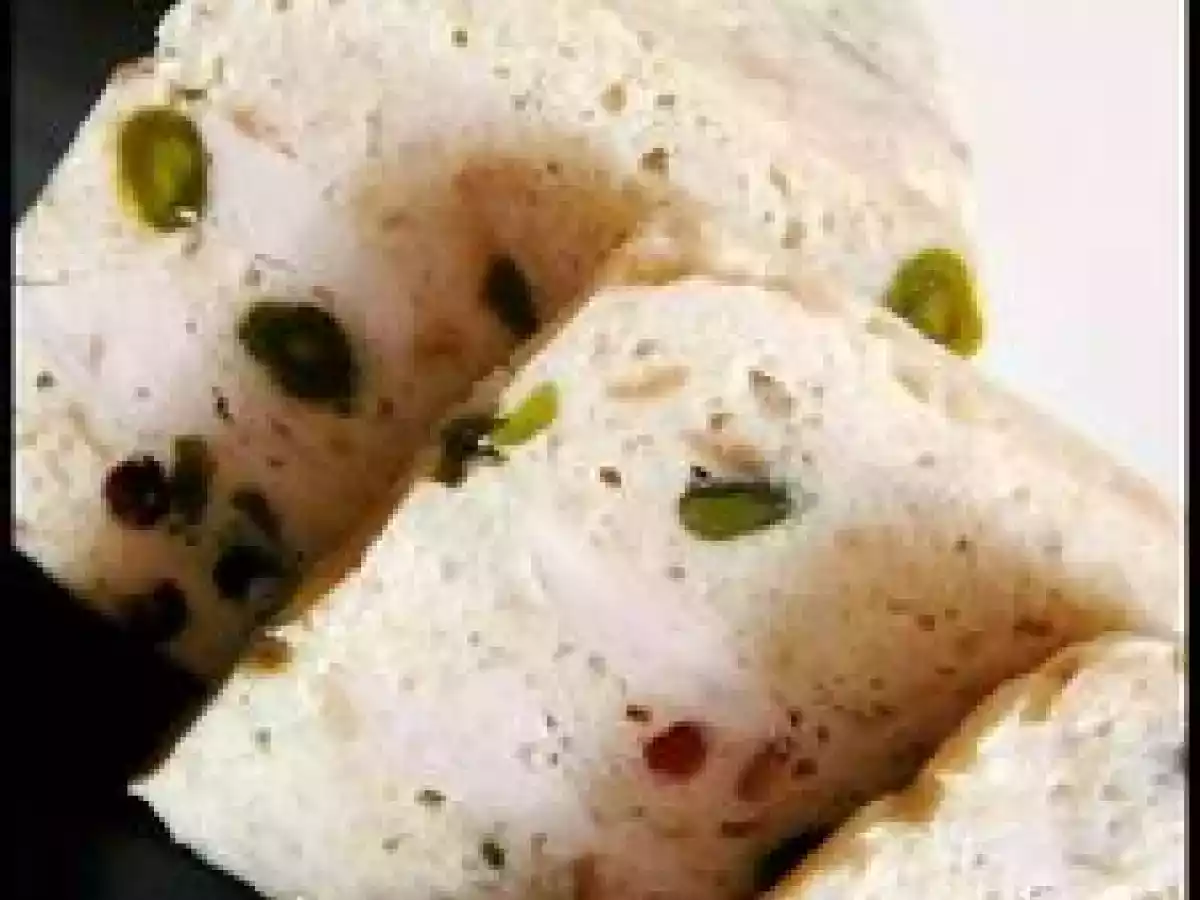 Terrine de poulet aux pistaches et baies roses - photo 2