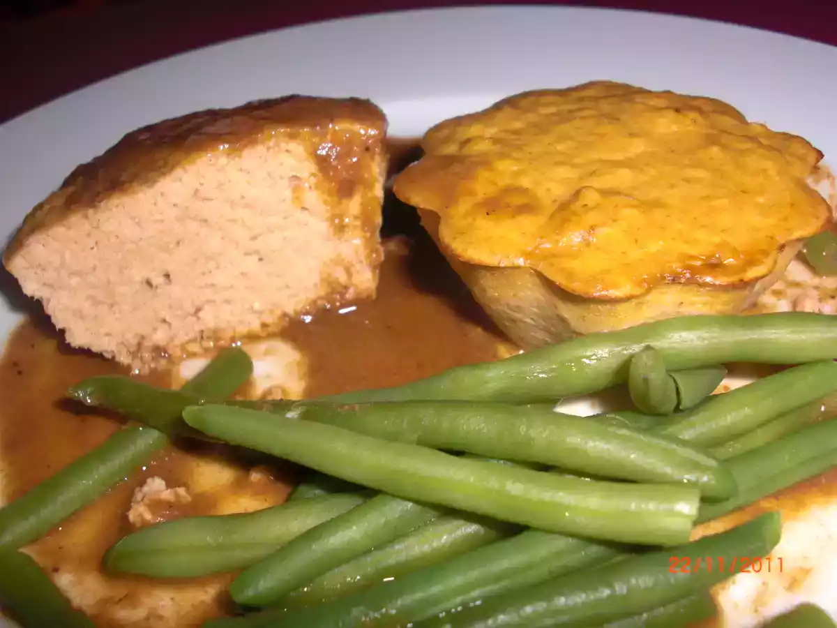 Terrine de saumon à la bisque de homard