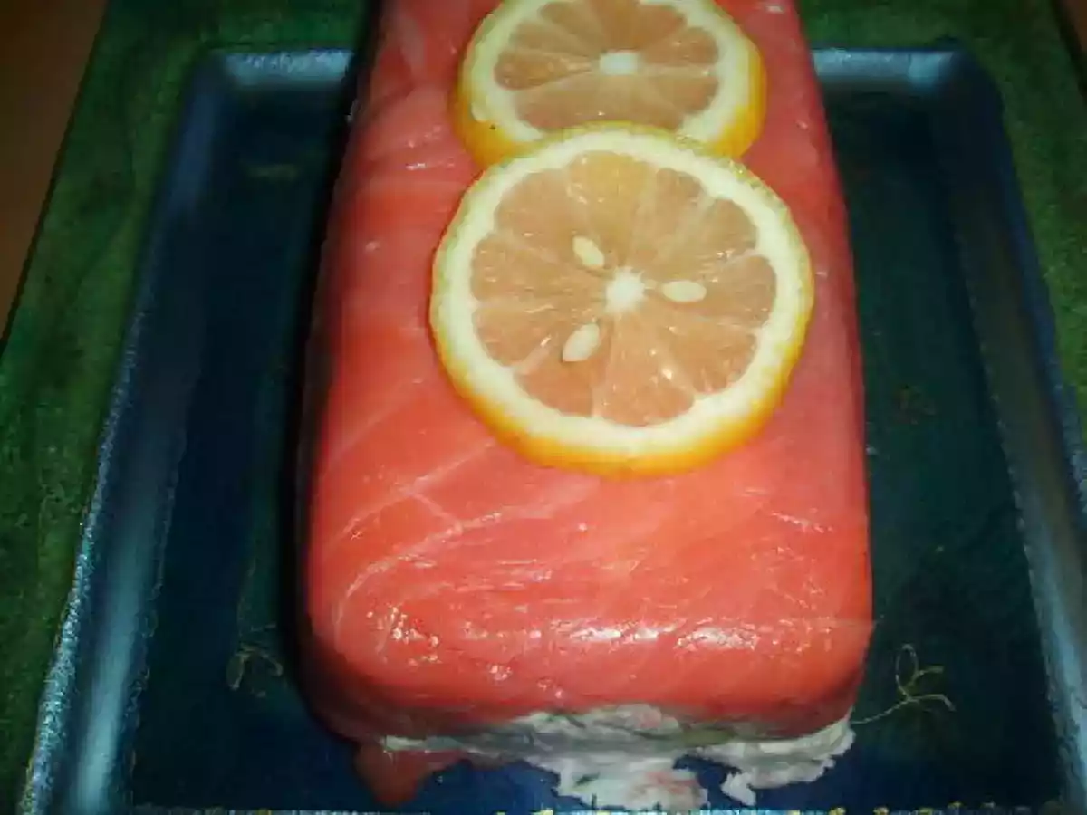 Terrine de saumon fumé au chèvre et concombre