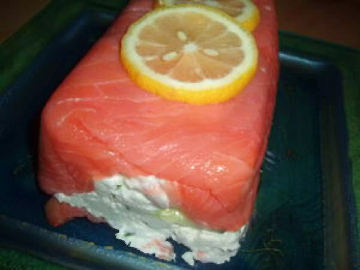 Terrine de saumon fumé au chèvre et concombre - photo 2