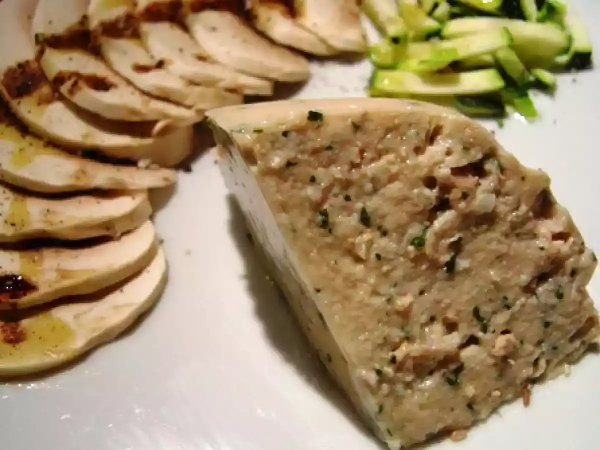 Terrine de thon en gelée
