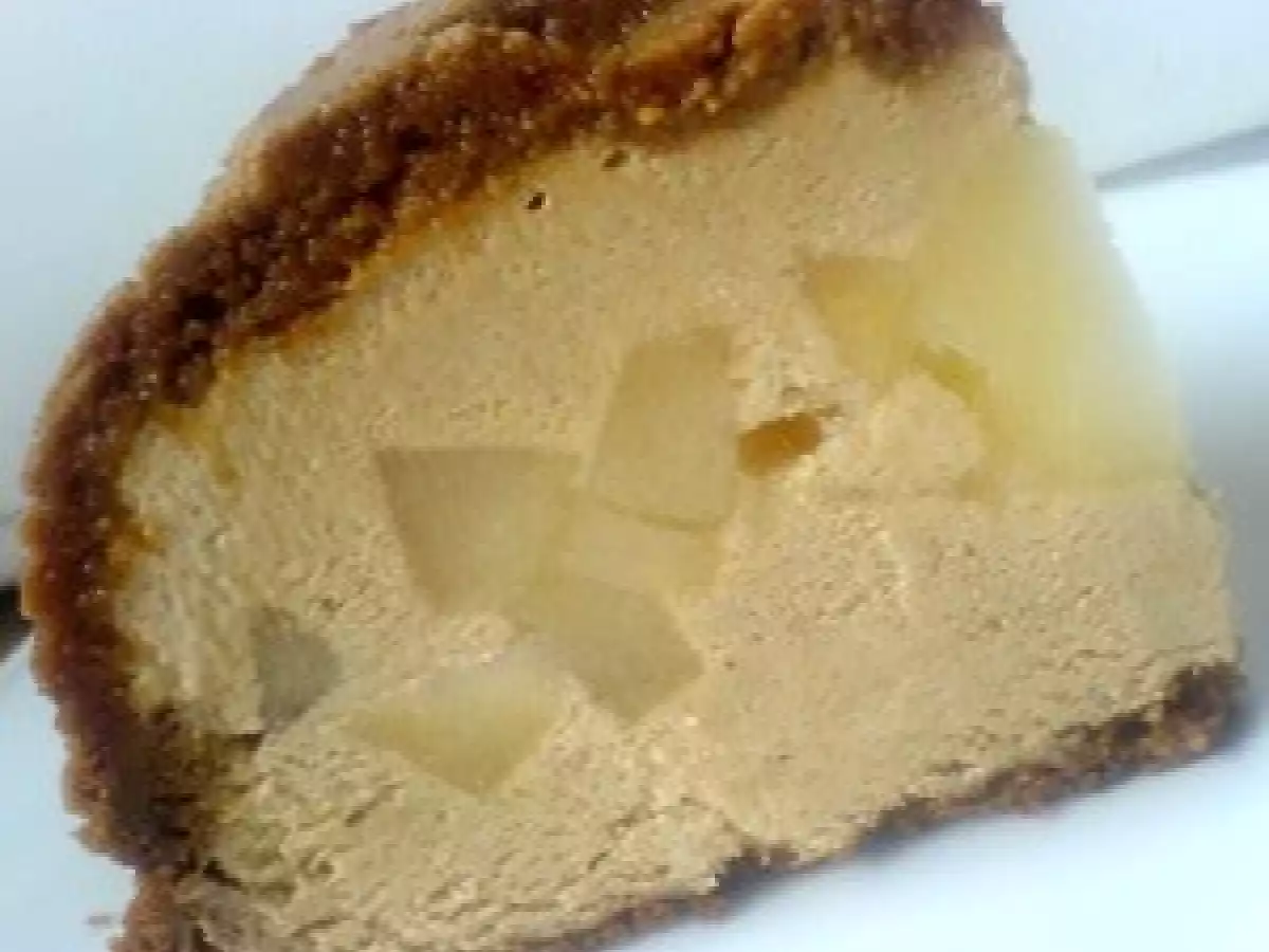 THE Charlotte à la Mousse aux Speculoos et aux Poires