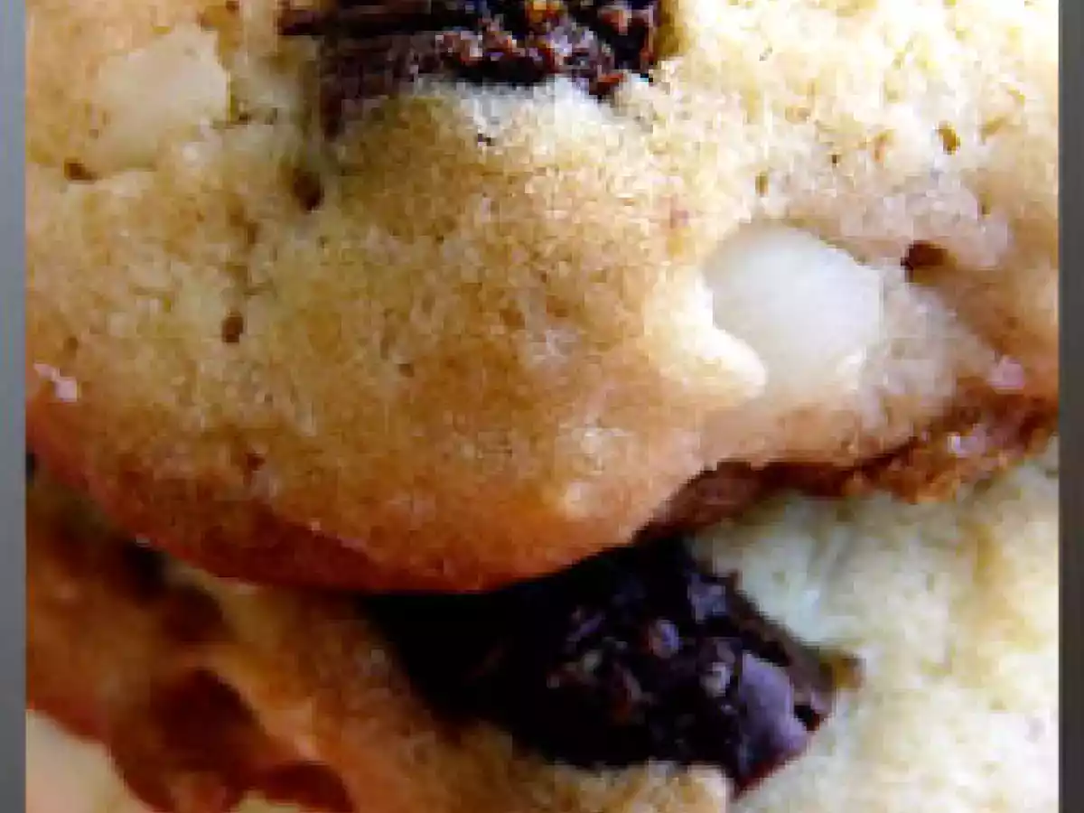 The cookies extra moelleux sirop d'érable, choco et macadamia!!