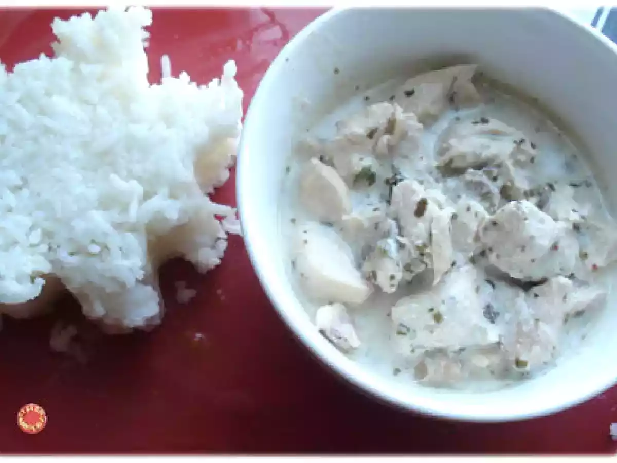 Thom gha Kaï ou soupe de poulet au galanga et citronnelle